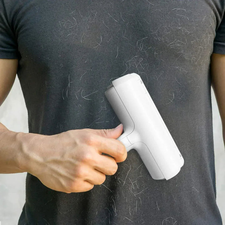 Outil réutilisable pour le nettoyage des poils de chien et chat. Parfait pour vêtements, canapé et tissus.