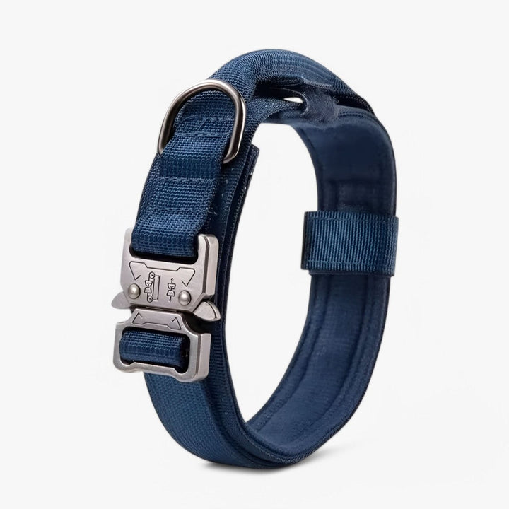Collier tactique TACTICALK9 pour chiens de grande taille, offrant un contrôle et une sécurité robustes.
