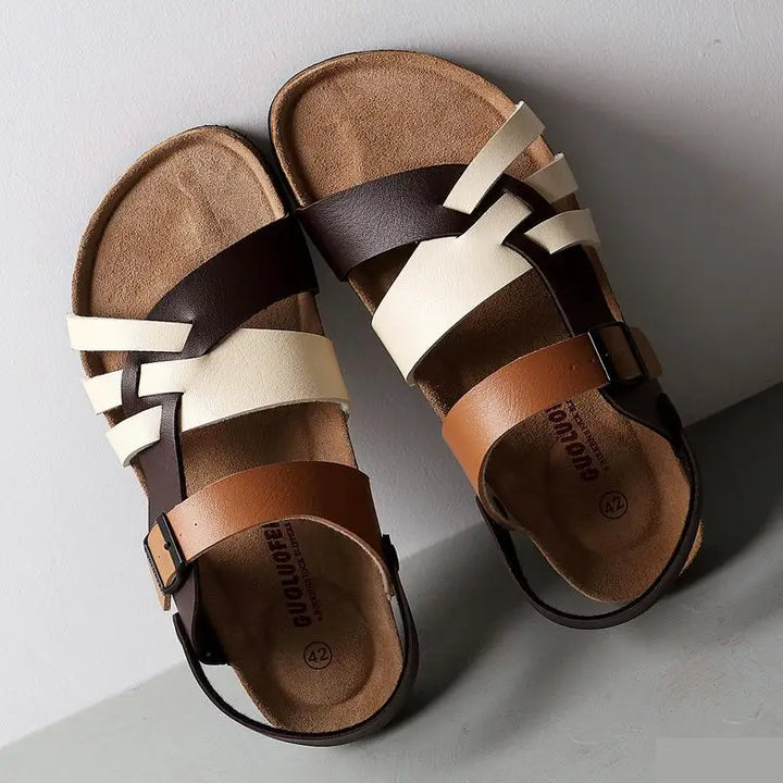 Chaussures d'été confortables : sandales orthopédiques avec soutien pour une marche décontractée et un pied sain.