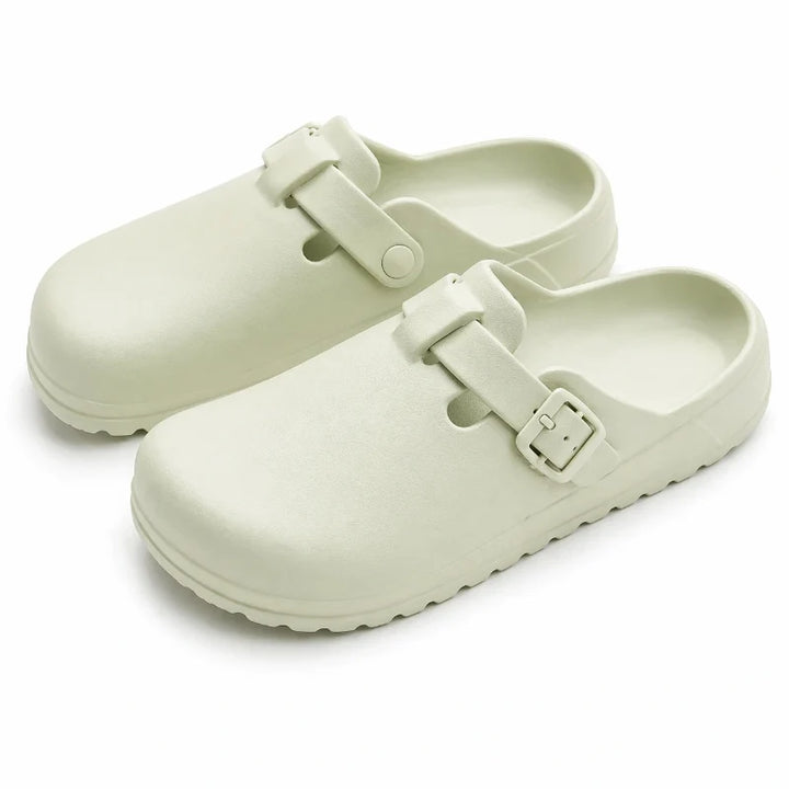 Pantoufles sabots légères et confortables, imperméables et antidérapantes, idéales pour la maison et le jardin.