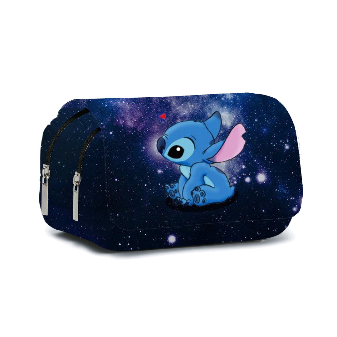 Trousse scolaire Stitch avec rabat remplie de fournitures, prête pour la rentrée des classes. Utile.