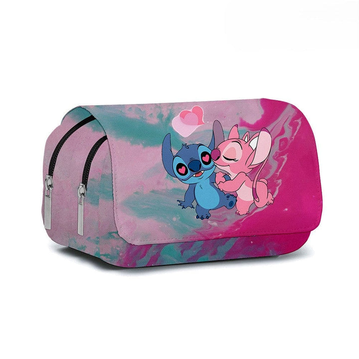 Trousse de fournitures scolaire Stitch avec rabat, organisation facile pour les stylos et crayons d'enfant.
