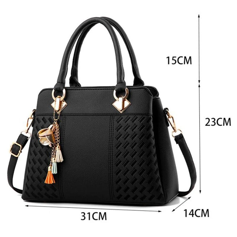 Sac à main bandoulière élégant, style intemporel, pour femmes soucieuses de la mode et du luxe.