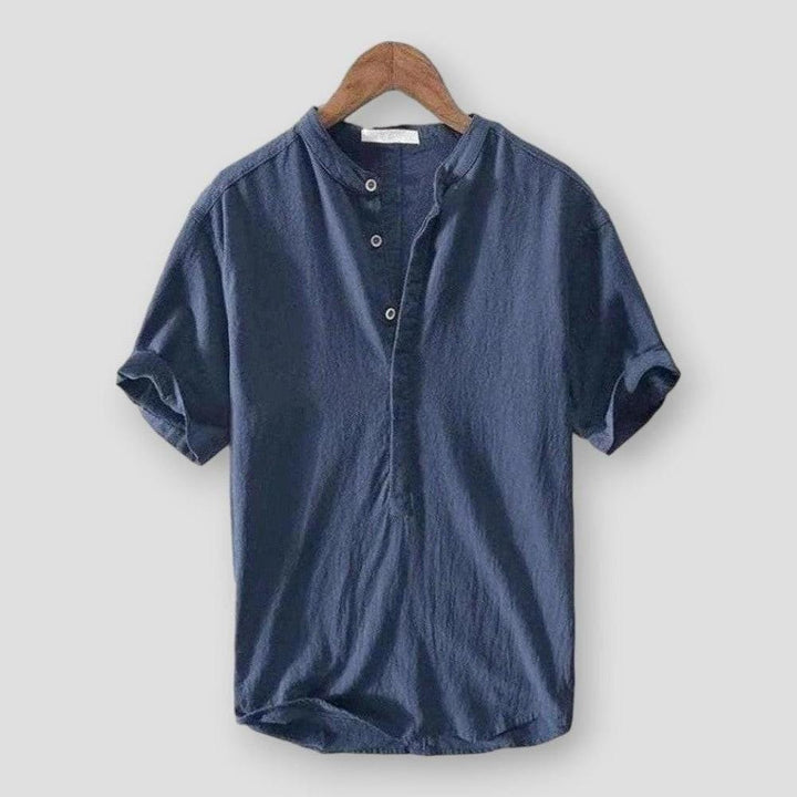 Chemise homme élégante et légère, style Provence. Idéale pour le bureau ou les sorties décontractées.