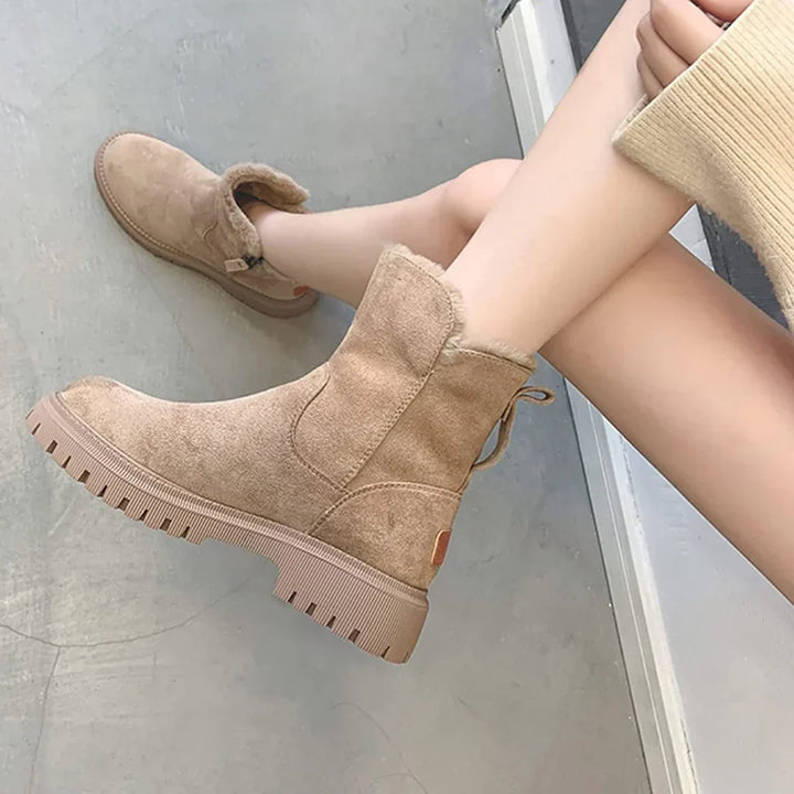 Bottes de neige pour femmes: chaleur optimale et style élégant. Chaussures d'hiver confortables et antidérapantes.
