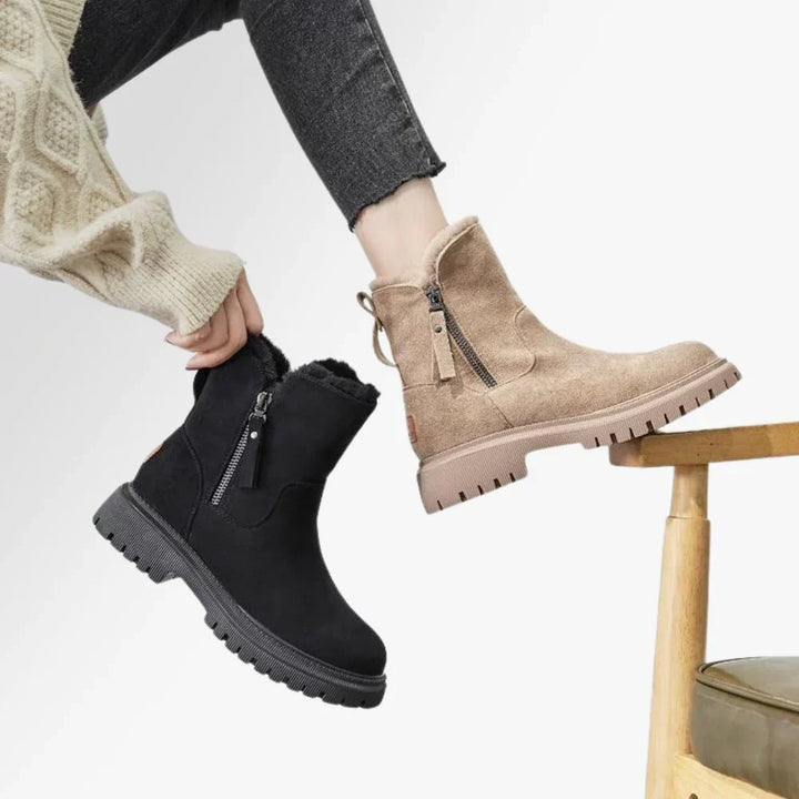 Élégantes bottes de neige femme, parfaites pour l'hiver. Confortables, chaudes et idéales pour la mode hivernale.