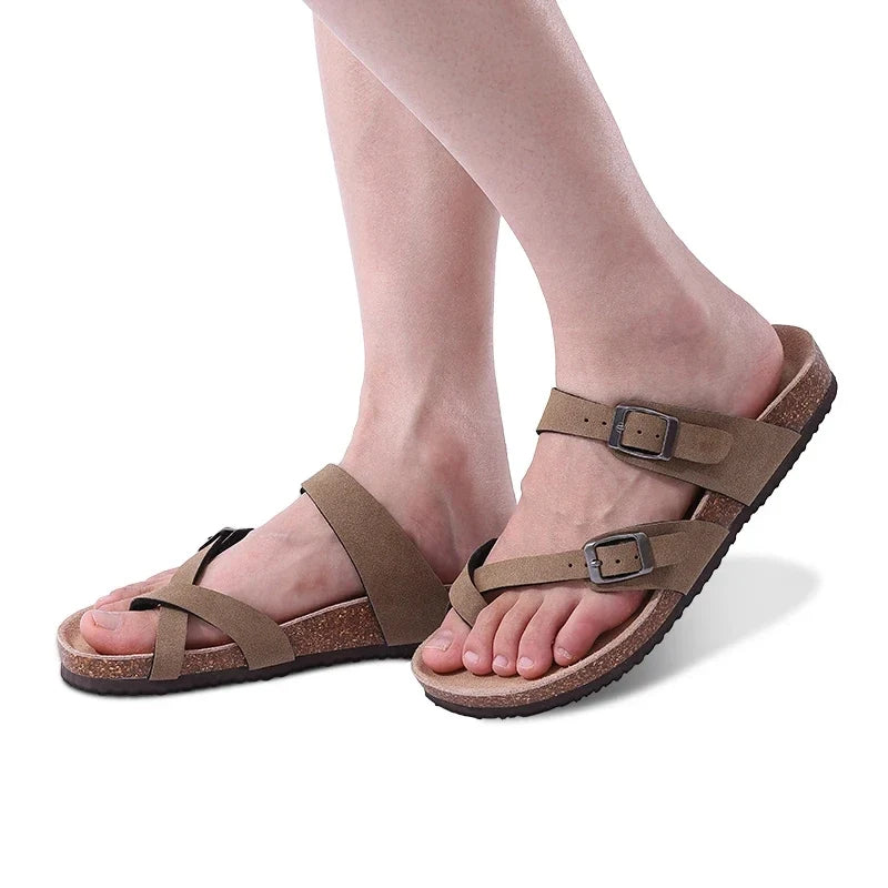 Sandales d'été confortables pour hommes et femmes, avec sangles croisées entre-doigt. Parfaites pour la marche.