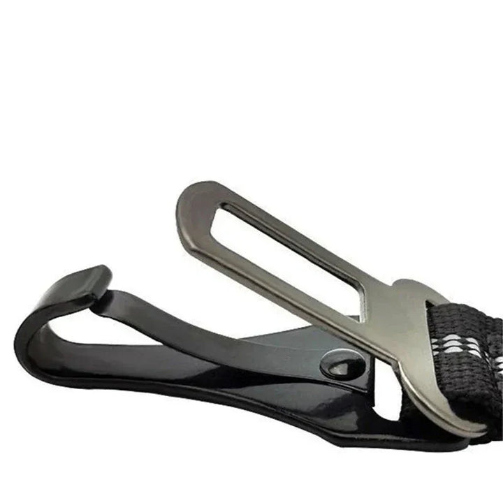 Accessoire 3-en-1 pour chien : ceinture de sécurité, harnais et sangle de retenue pour voiture et voyage.