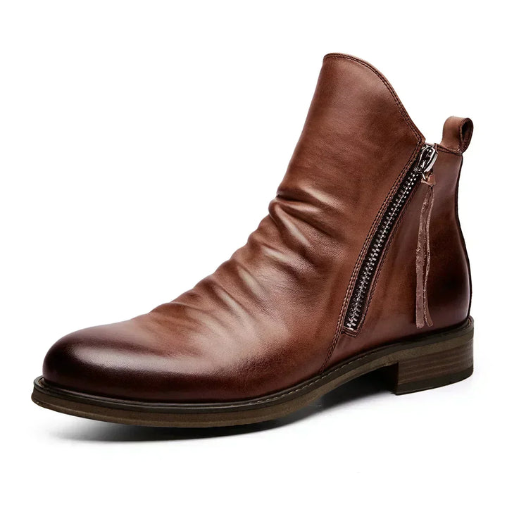 Bottines homme classiques pour un look urbain chic, parfaites en automne et en hiver.