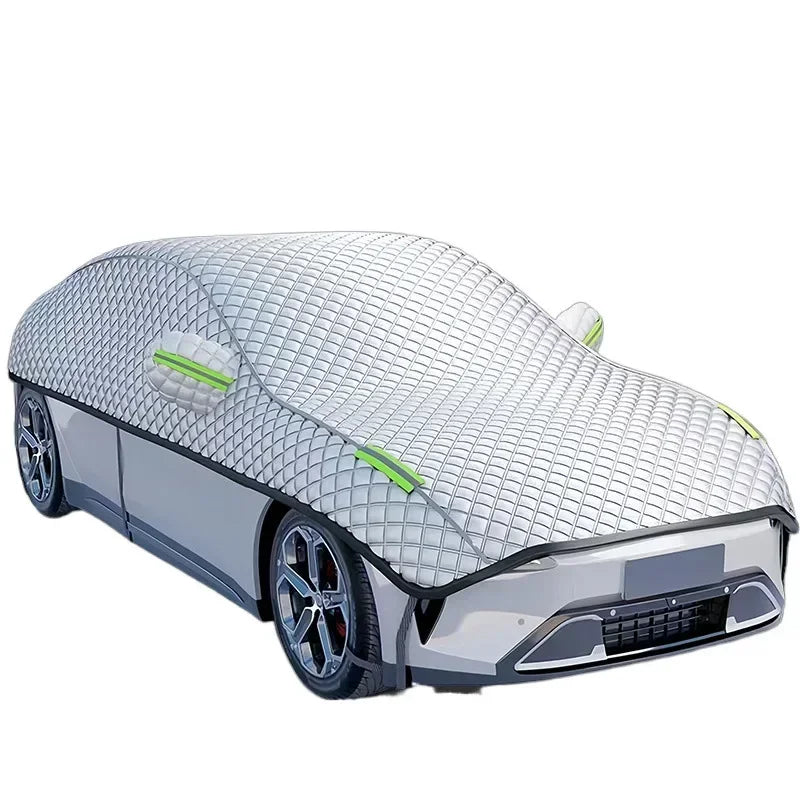 Bâche voiture robuste anti-UV et anti-grêle pour SUV et hatchback. Protection auto toutes saisons.