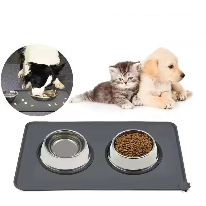 Tapis repas silicone antidérapant gris pour chien et chat, protège le sol des éclaboussures.