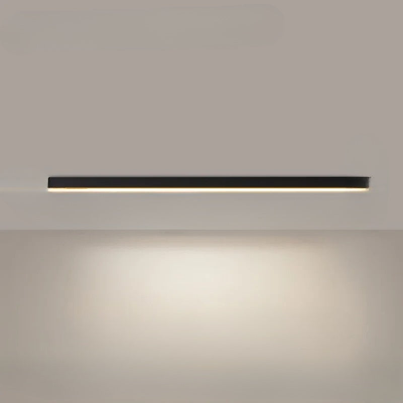 Plafonnier LED design, parfait pour moderniser un couloir. Éclairage économe en énergie.