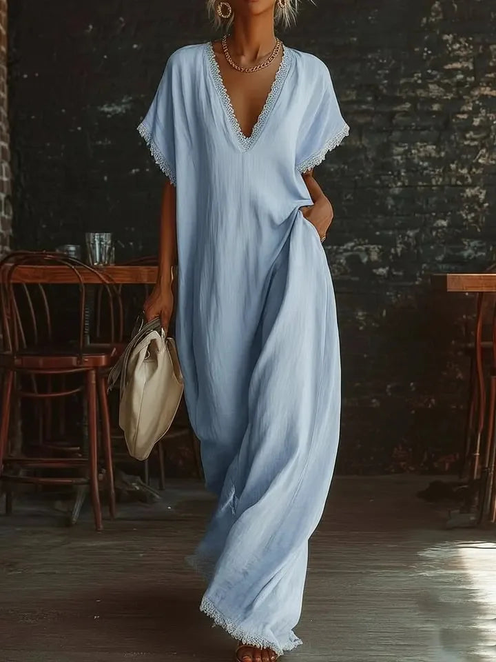 Robe femme fluide longue élégante, col V en dentelle. Chic, décontractée pour l'été, vacances et soirées.