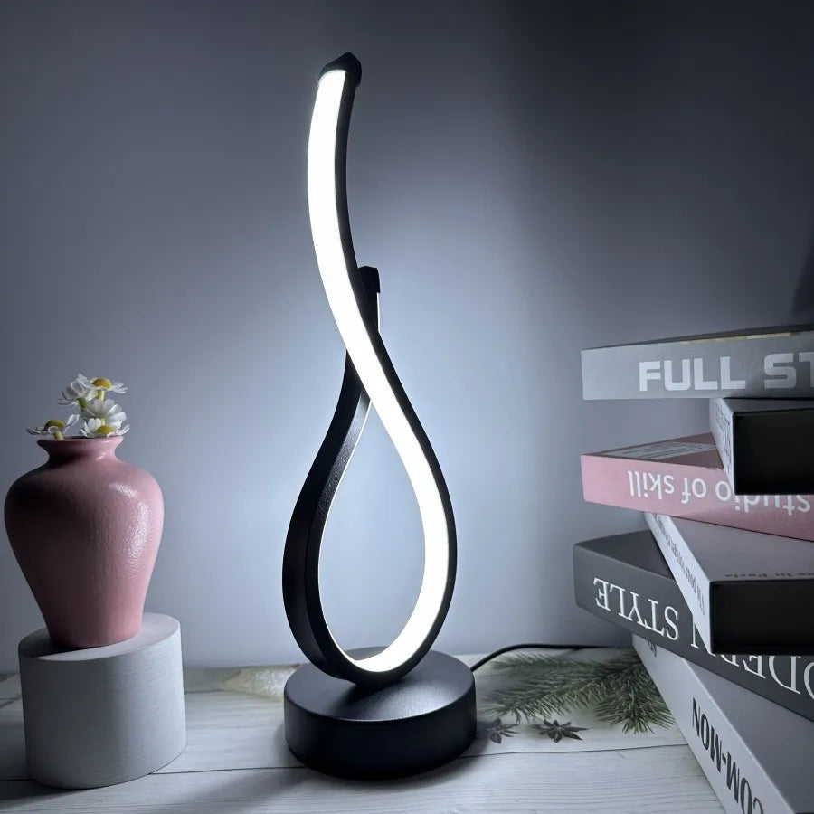 Lampe LED portable avec lumière d'ambiance, dimmable, parfaite pour salon ou chambre. Éclairage moderne.