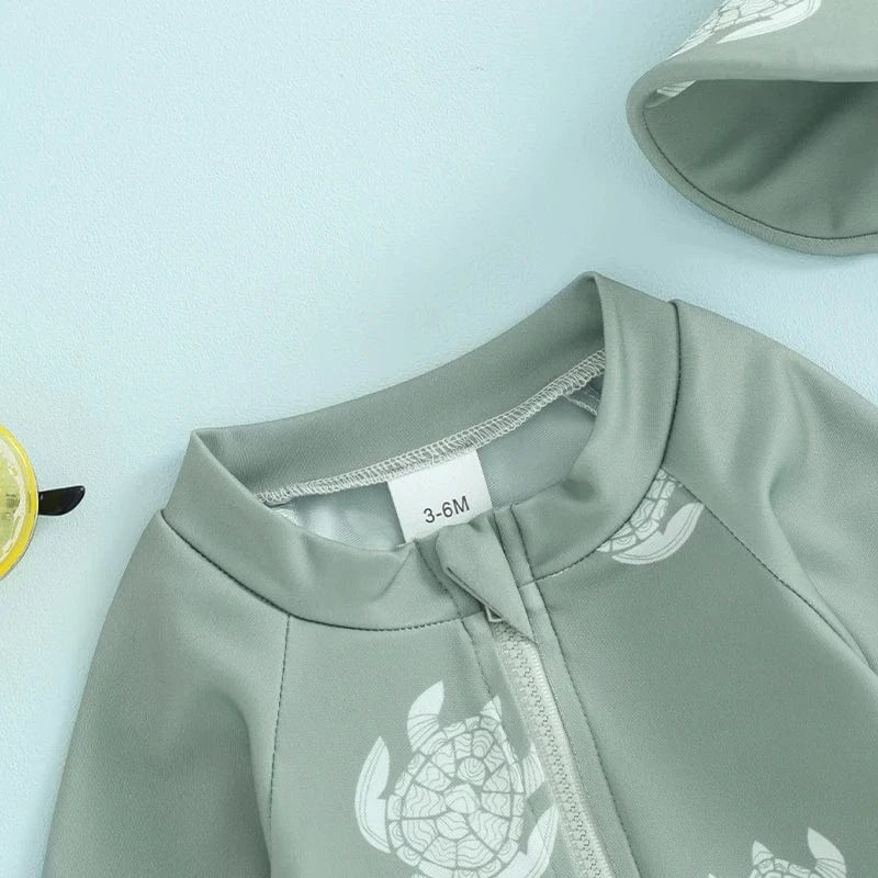 Ensemble maillot de bain garçons manches longues avec bonnet de bain, motif tortue et dinosaure. Protection UV bébé.
