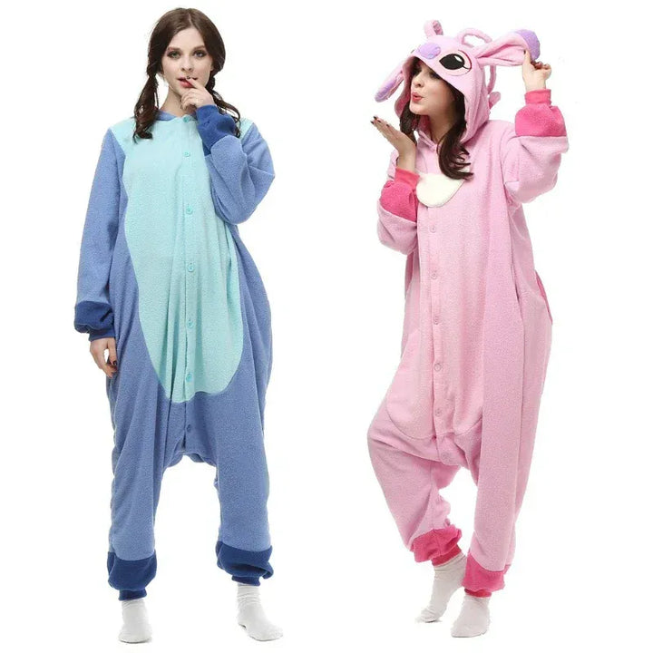 Pyjama déguisement adulte bleu, style kawaii ultra doux et confortable, parfait pour se détendre ou faire la fête.
