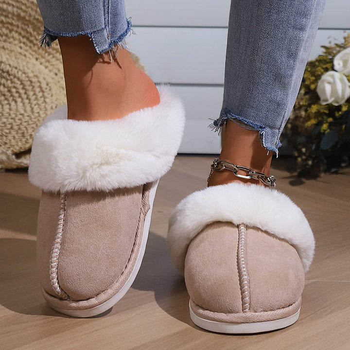 Pantoufles douillettes pour femmes, conçues pour un confort maximal et une chaleur enveloppante à l'intérieur.