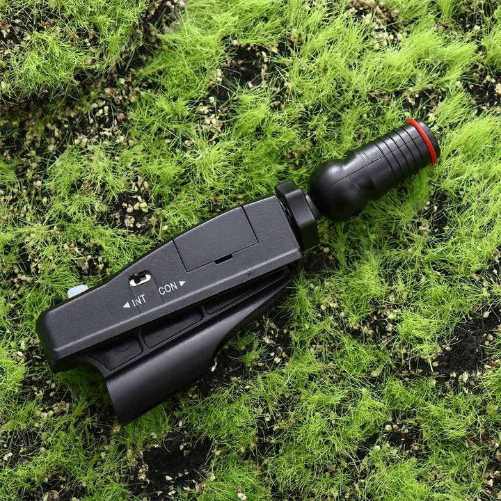 Maîtrisez l'alignement de votre putter avec le LASERPUTT PRO, outil d'aide au golf.