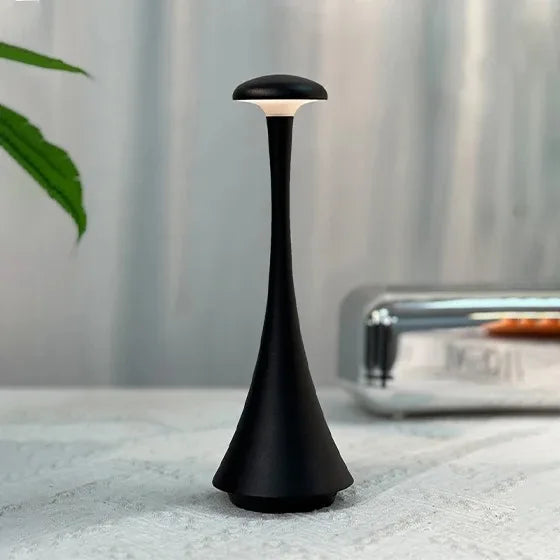 Lampe de table champignon sans fil LED, design moderne rechargeable, tactile, dimmable.