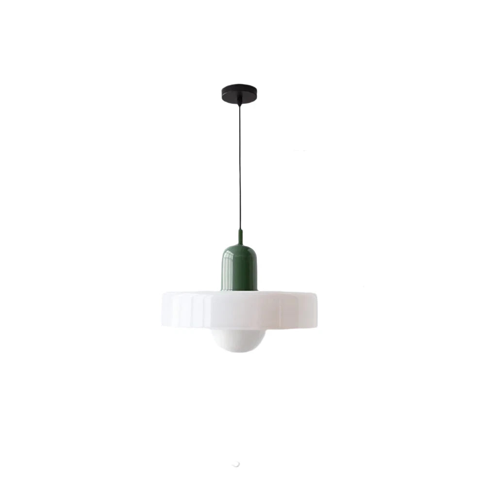 Suspension moderne CelestiGlass qui offre un éclairage doux pour une ambiance cosy et accueillante.