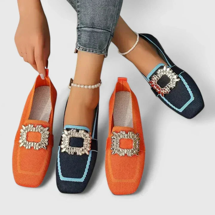 Mocassins marrons femme, chaussures plates polyvalentes et orthopédiques, pour un confort élégant et quotidien.