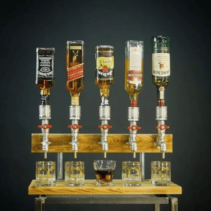 Pratique distributeur de boissons en bois pour faciliter le service lors de réceptions à la maison.