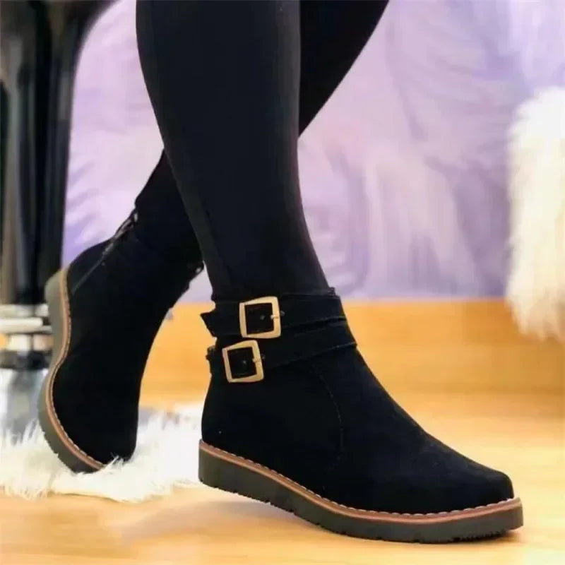 Bottes femme orthopédiques élégantes noires à plateforme, offrant confort et soutien optimal pour l'hiver.