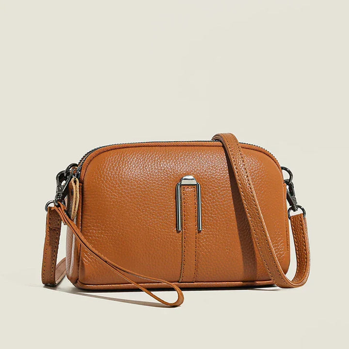 Sac bandoulière marron pour femme en cuir PU de luxe, élégant et fonctionnel. Idéal pour un look sophistiqué.