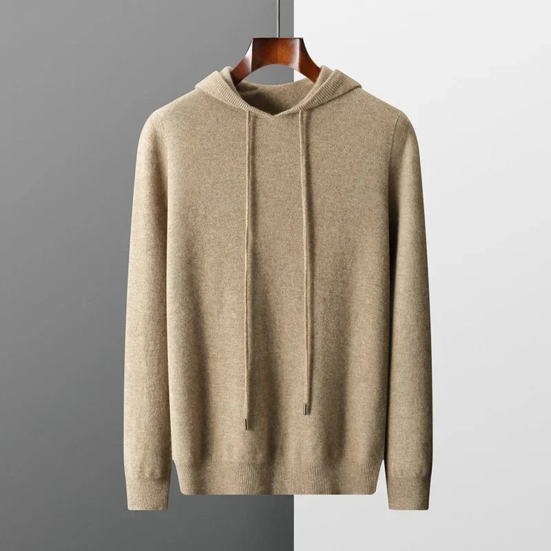 Pull à capuche homme pour un style urbain affirmé. Élégant et polyvalent, idéal pour toutes occasions.