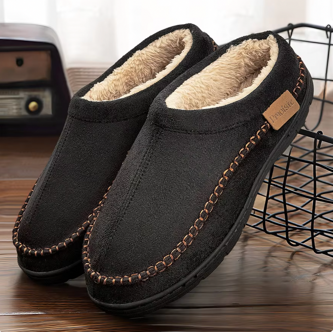 Chaussons mules homme élégants et confortables avec semelle antidérapante. Parfaits pour la maison et la détente.