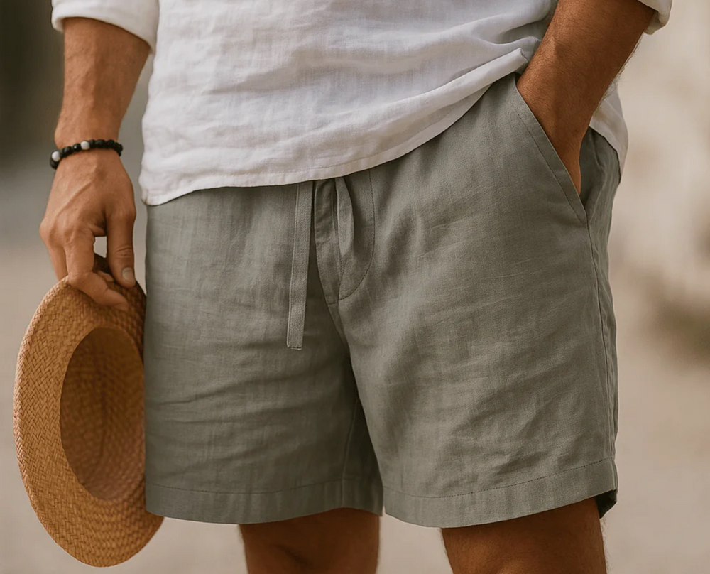 Bermuda en lin ultra-confortable pour homme, idéal pour la plage ou les vacances d'été, style moderne et chic.