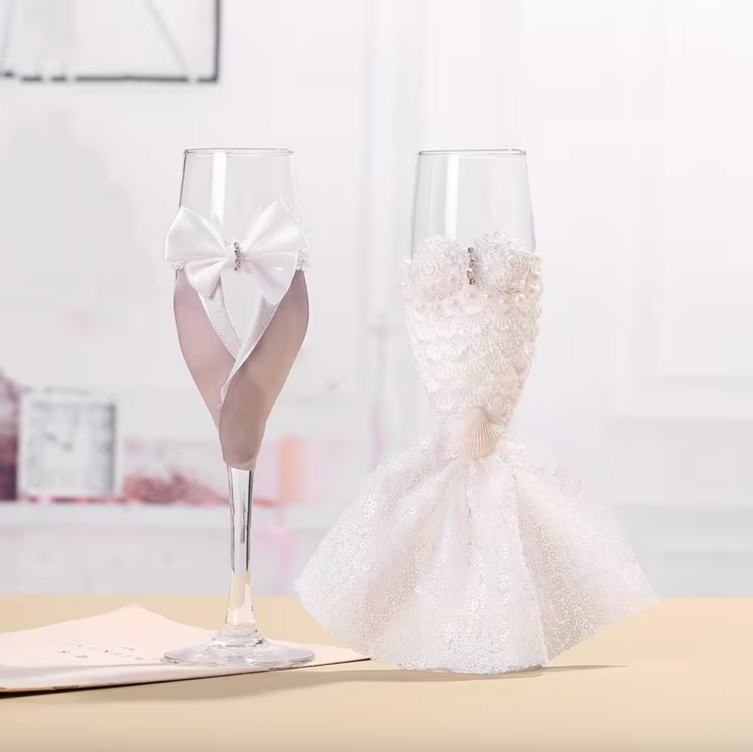 Verres à champagne pour couple marié, lot de 2 décoratifs pour toast de mariage, souvenir précieux et élégant.