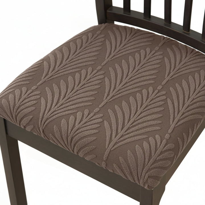 Housse de chaise moderne et extensible, parfait accessoire de table pour protéger et embellir votre salle à manger.