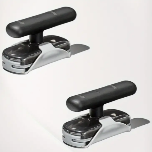 Ouvre-bocal universel, ustensile de cuisine pratique et ergonomique pour ouvrir les bocaux sans effort.