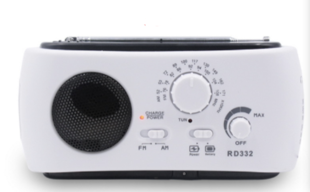 Radio d'urgence AM/FM avec lampe de poche, chargeur et manivelle pour une autonomie totale en survie.