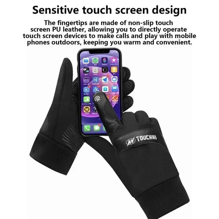 Gants chauffants unisexes pour affronter l'hiver. Imperméables et compatibles écran tactile, ils protègent du froid.