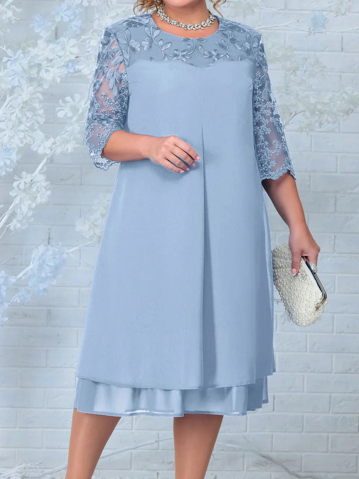 Robe élégante grande taille femme, motif floral automnal. Parfaite pour soirées formelles, mariages et fêtes.