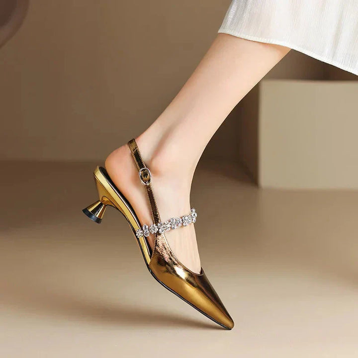 Escarpins mode scintillants pour femme, chaussure à talon slingback, accessoire élégant et tendance.