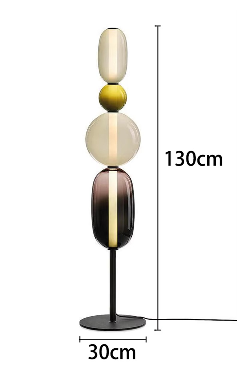 Luminaire sur pied LED économique et design, pour un éclairage durable et moderne dans la chambre.