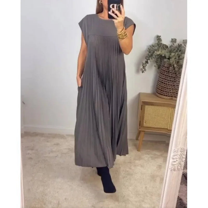 Robe plissée longue Tamara pour femme, tenue de soirée élégante ou style décontracté. Vêtement printemps-été.
