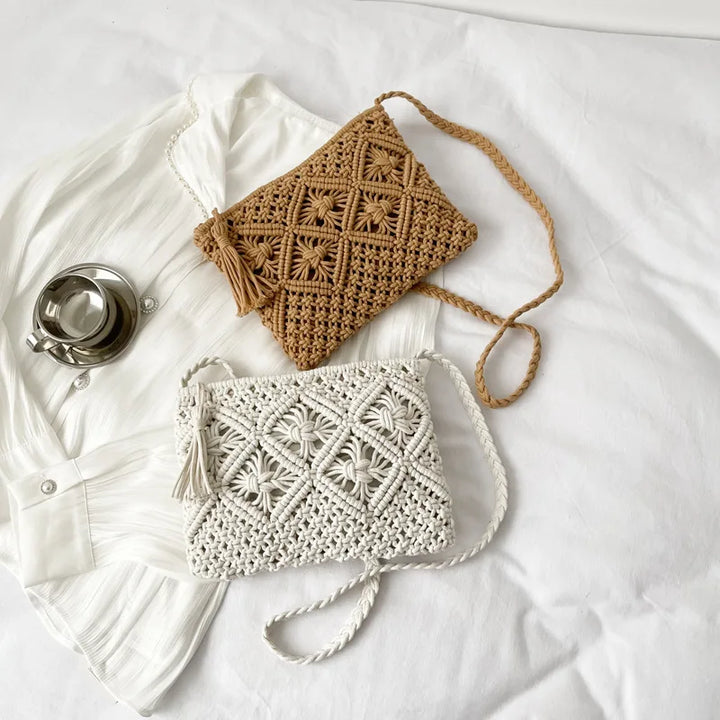 Sac bandoulière femme Calcata en coton léger, style bohème élégant, idéal pour l'été et le voyage.