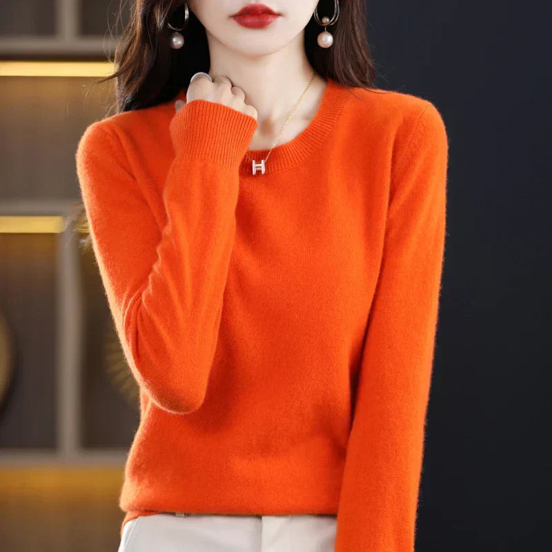 Pull doux tricoté pour femme, confortable et chaud. Idéal pour l'hiver et l'automne, mode chic.