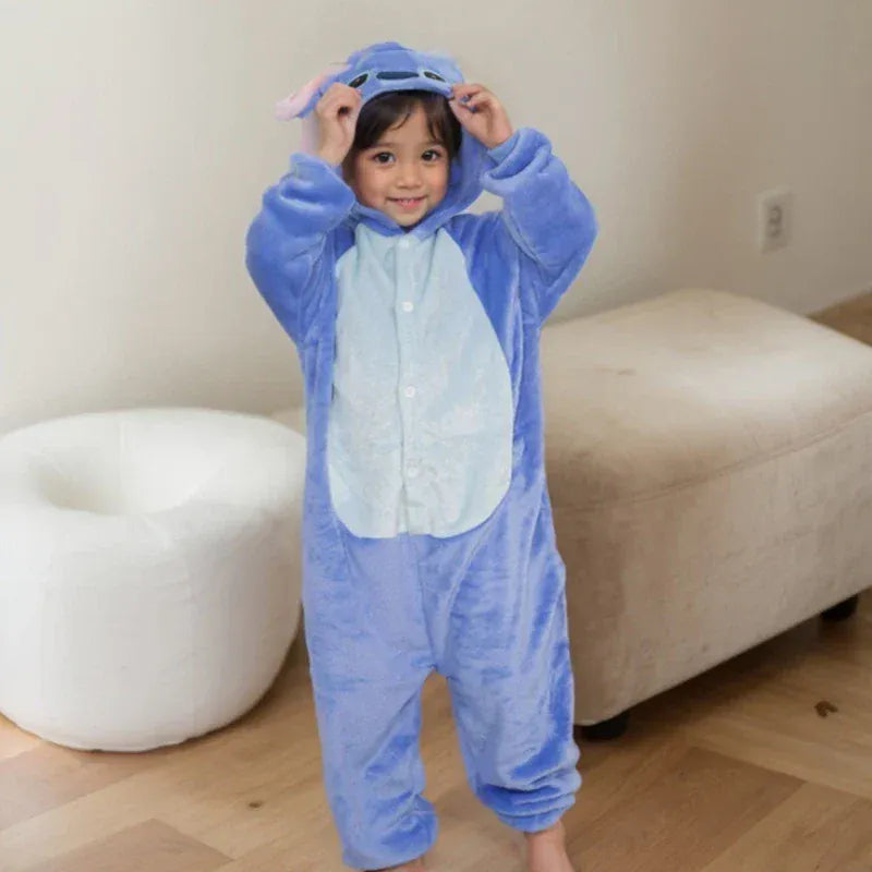Costume enfant Stitch kigurumi pour filles et garçons, pyjama cosplay personnage doux, parfait pour Halloween ou Noël.