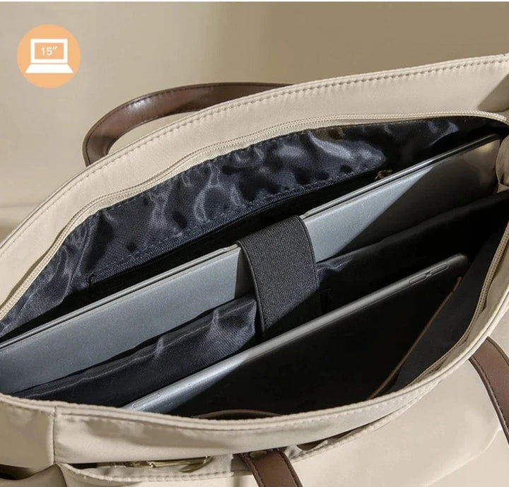 Sac bandoulière femme mode, grand et pratique en nylon Oxford. Déperlant, parfait pour le quotidien et les cours.