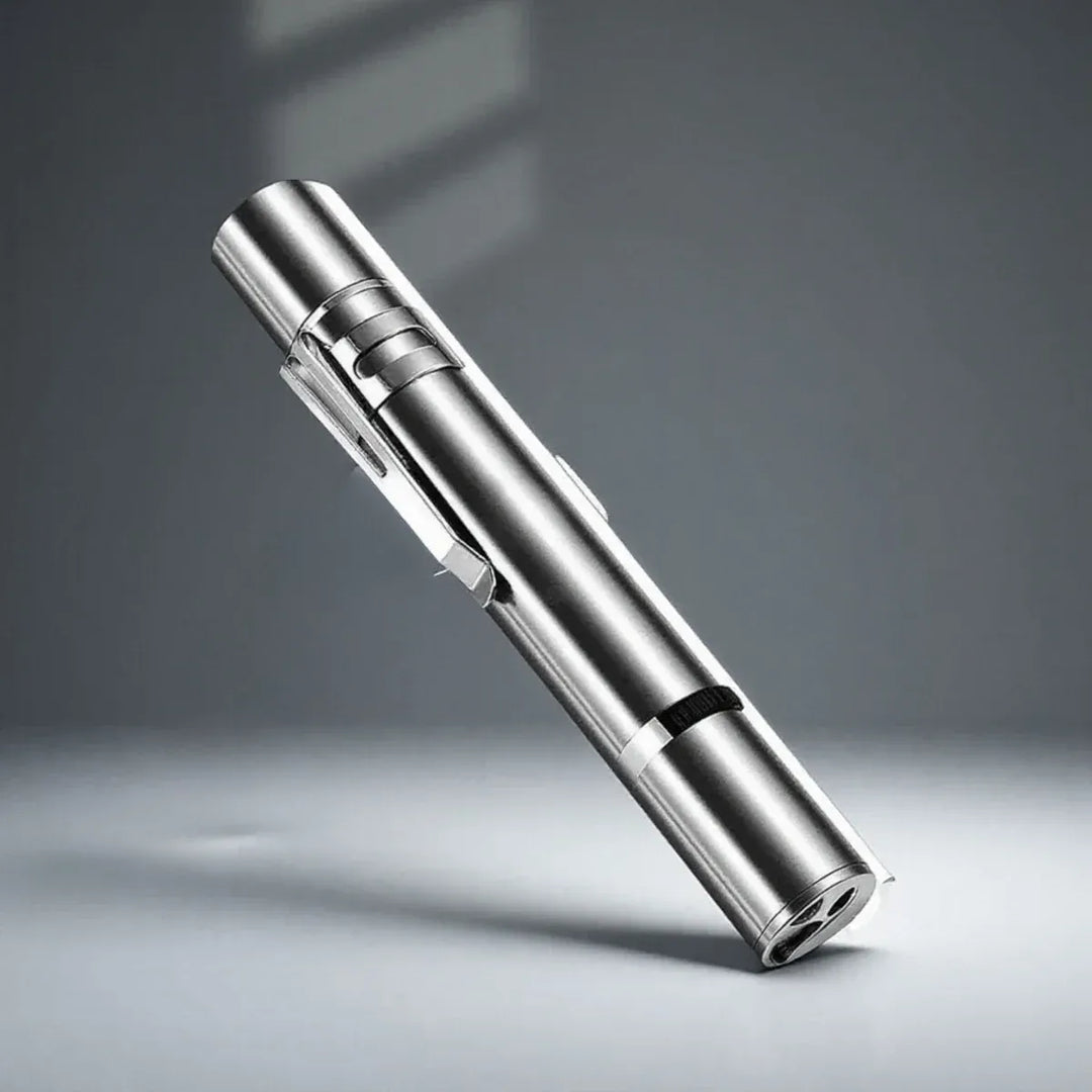 Laser interactif rechargeable pour chat, stimulant l'instinct de chasse avec 5 motifs lumineux différents.
