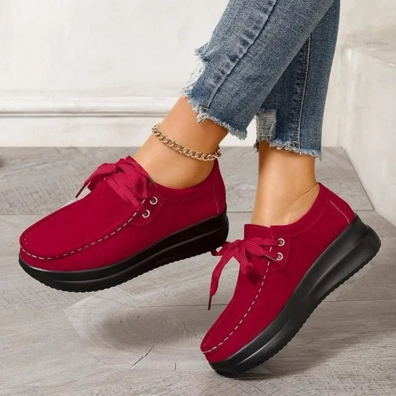 Chaussures hiver femme antidérapantes, avec semelle anatomique pour une marche sûre et confortable.