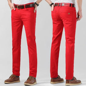 Pantalon homme respirant, coupe droite, couleur terracotta. Idéal pour un look estival et stylé.