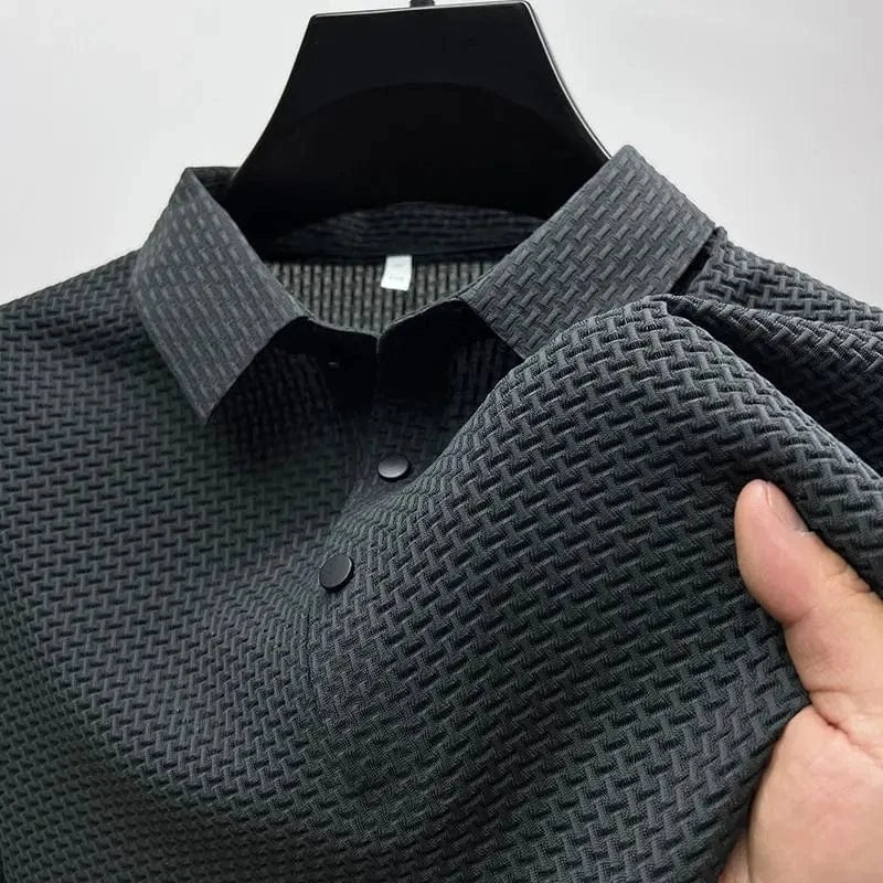 Polo homme élégant à manches courtes. Style casual chic, confortable et respirant pour l'été.