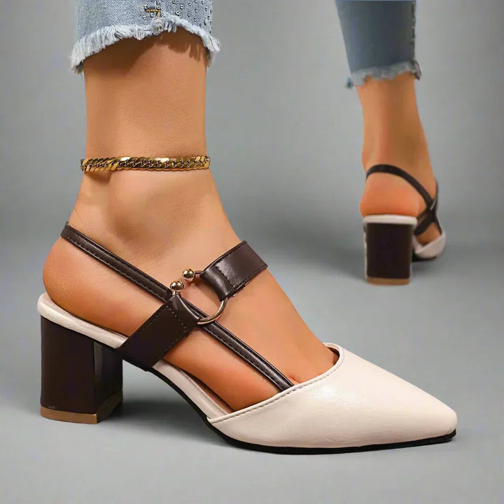 Talons bloc bout pointu noirs, style moderne. Chaussures polyvalentes pour femmes, alliant élégance et confort.