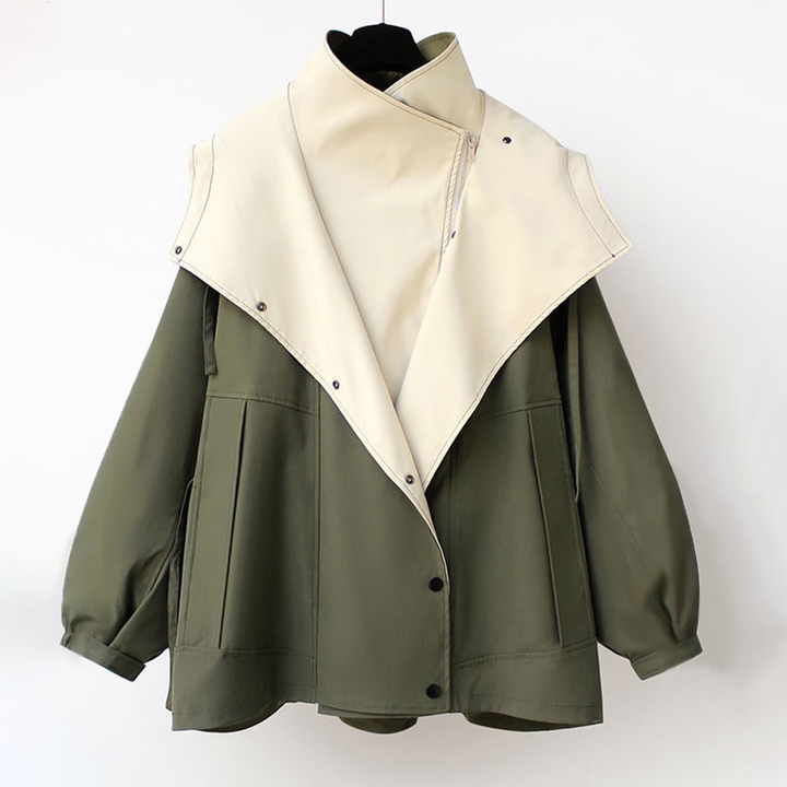 Manteau de printemps mode pour femme. Veste imperméable décontractée et tendance 3-en-1. Parfaite pour la vie quotidienne.